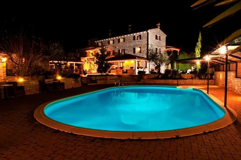Casa Rustica Dva Baladura B&B Kanfanar Kroatien