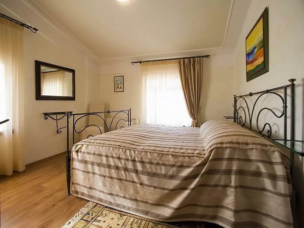 Casa Rustica Dva Baladura B&B Kanfanar Bed & Breakfast