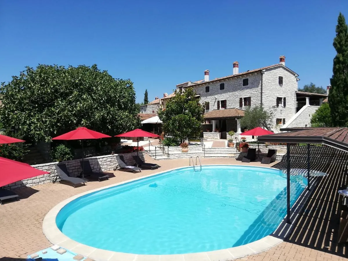 Casa Rustica Dva Baladura B&B location